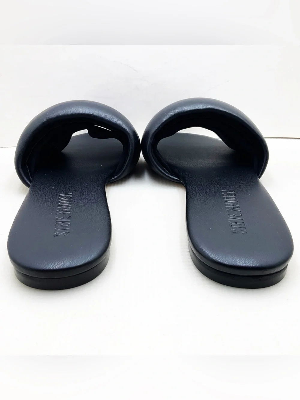 🆕{Steve Madden} Karter Puffy Leather Slide Sandals